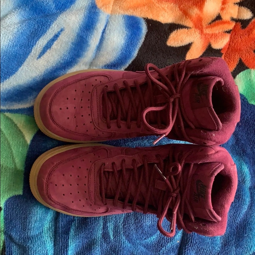 Suede burgundy air forces